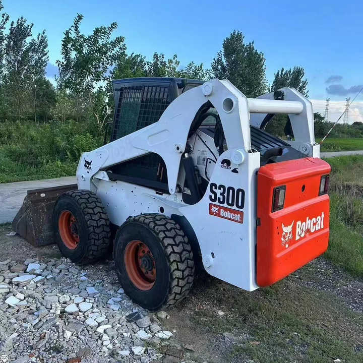 Used Bob Cat Bob Cat S300 Used Mini Skid Steer Wheel Loader Multifunctional Track Loaders Bobcat S300 - Φορτωτής πλάγιας ολίσθησης: φωτογραφία 3 Used Bob Cat Bob Cat S300 Used Mini Skid Steer Wheel Loader Multifunctional Track Loaders Bobcat S300 - Φορτωτής πλάγιας ολίσθησης: φωτογραφία 3