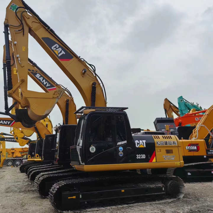Used Digger CAT 323D2L Construction Machinery Construction Digger Used CAT 323D2L Cheap Excavator - Ερπυστριοφόρος εκσκαφέας: φωτογραφία 1 Used Digger CAT 323D2L Construction Machinery Construction Digger Used CAT 323D2L Cheap Excavator - Ερπυστριοφόρος εκσκαφέας: φωτογραφία 1