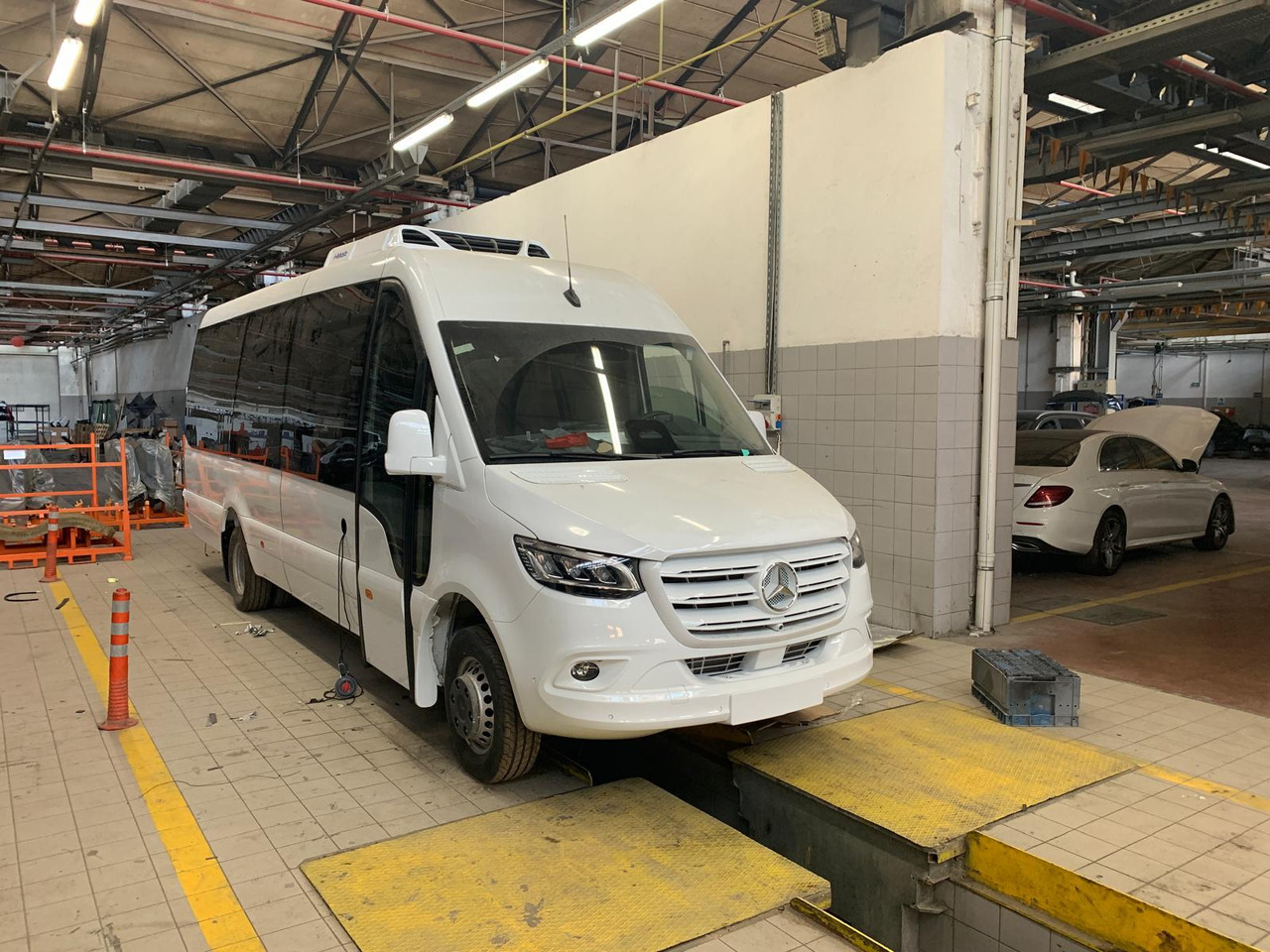 MERCEDES-BENZ SPRINTER 519 - Μικρό λεωφορείο, Επιβατικό βαν: φωτογραφία 2 MERCEDES-BENZ SPRINTER 519 - Μικρό λεωφορείο, Επιβατικό βαν: φωτογραφία 2