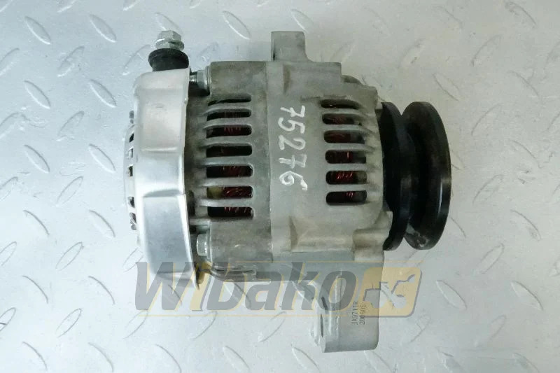 Kubota 16495-64013 - Δυναμό για Κατασκευή μηχανήματα: φωτογραφία 1 Kubota 16495-64013 - Δυναμό για Κατασκευή μηχανήματα: φωτογραφία 1
