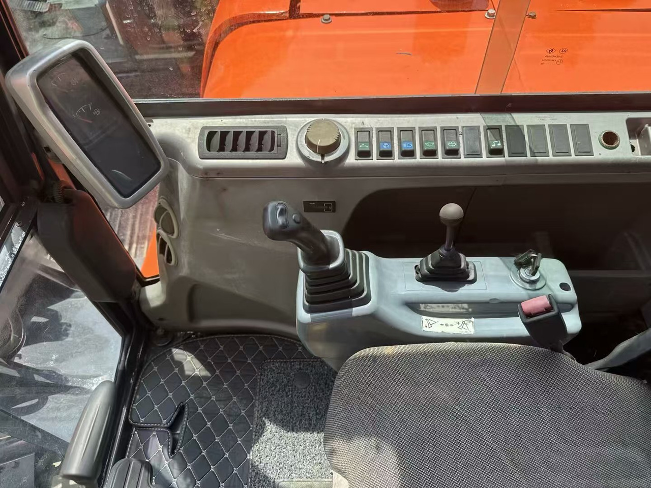 DOOSAN DX60 - Ερπυστριοφόρος εκσκαφέας: φωτογραφία 4 DOOSAN DX60 - Ερπυστριοφόρος εκσκαφέας: φωτογραφία 4