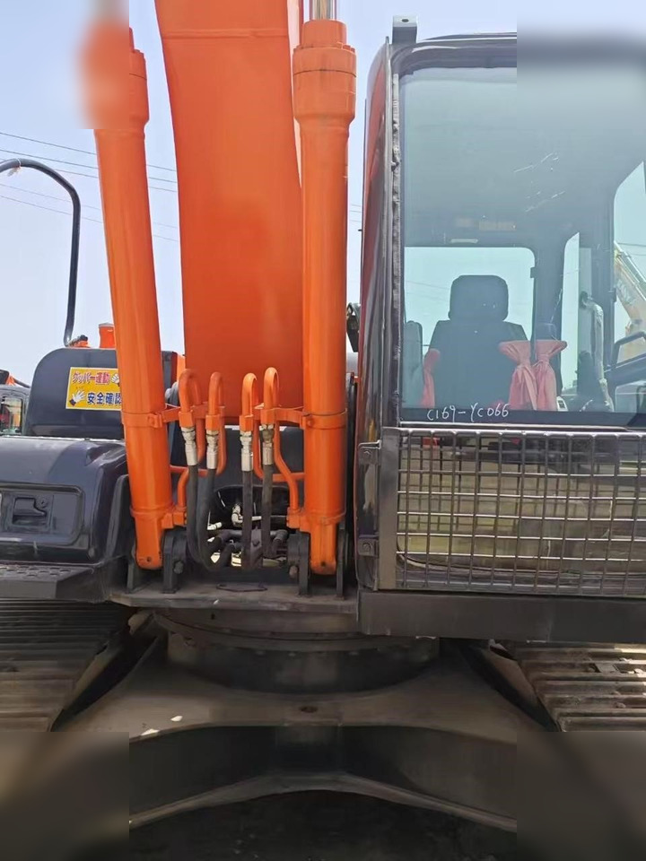 HITACHI EX160 LC - Ερπυστριοφόρος εκσκαφέας: φωτογραφία 4 HITACHI EX160 LC - Ερπυστριοφόρος εκσκαφέας: φωτογραφία 4