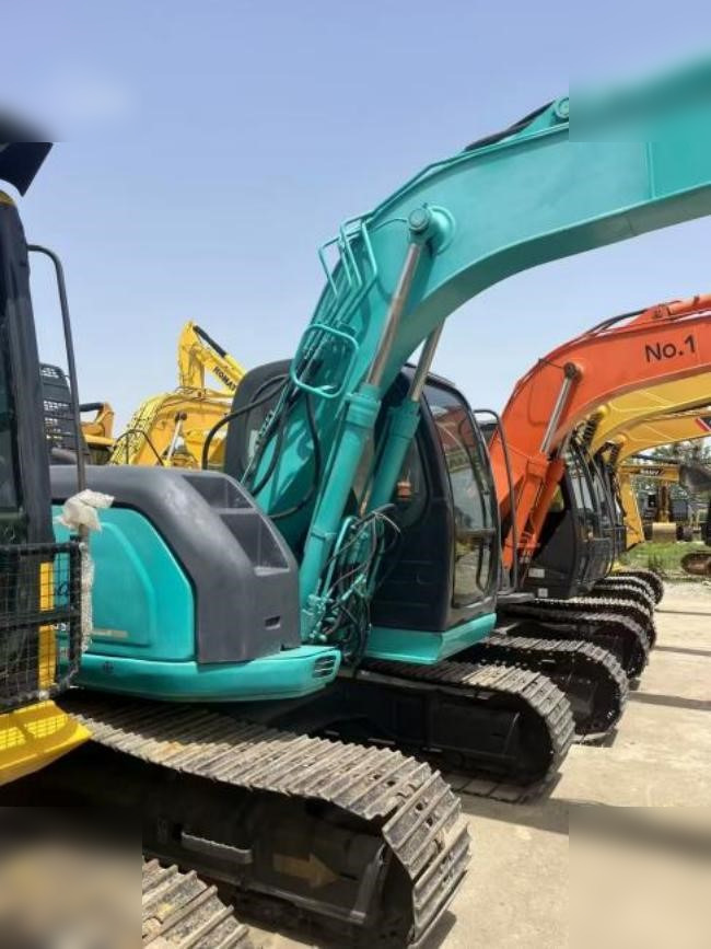 KOBELCO SK135SR - Ερπυστριοφόρος εκσκαφέας: φωτογραφία 2 KOBELCO SK135SR - Ερπυστριοφόρος εκσκαφέας: φωτογραφία 2