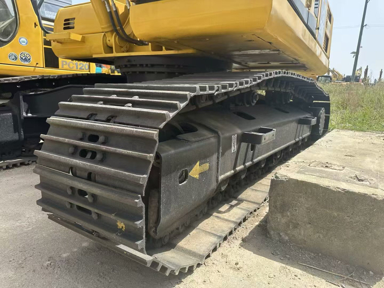 Leasing KOMATSU 200-8 KOMATSU 200-8: φωτογραφία 7