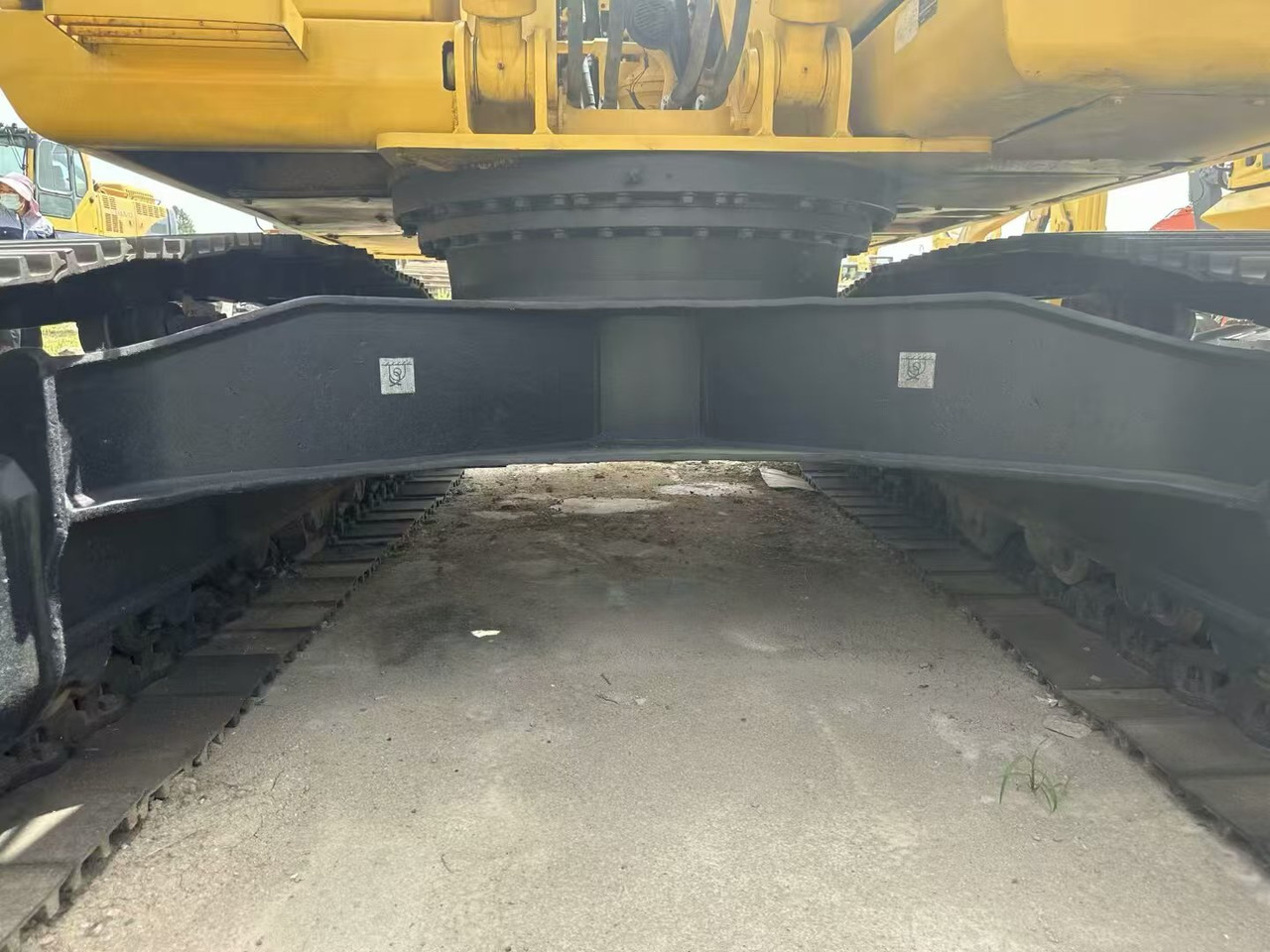 Leasing KOMATSU 200-8 KOMATSU 200-8: φωτογραφία 9