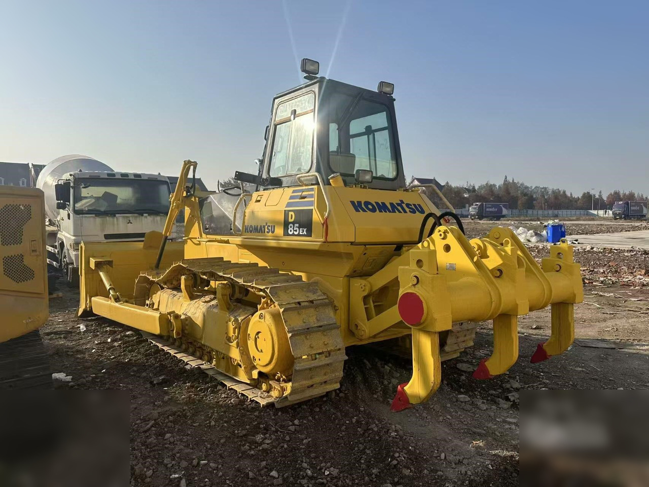 KOMATSU D85EX-18 - Μπουλντόζα: φωτογραφία 2 KOMATSU D85EX-18 - Μπουλντόζα: φωτογραφία 2