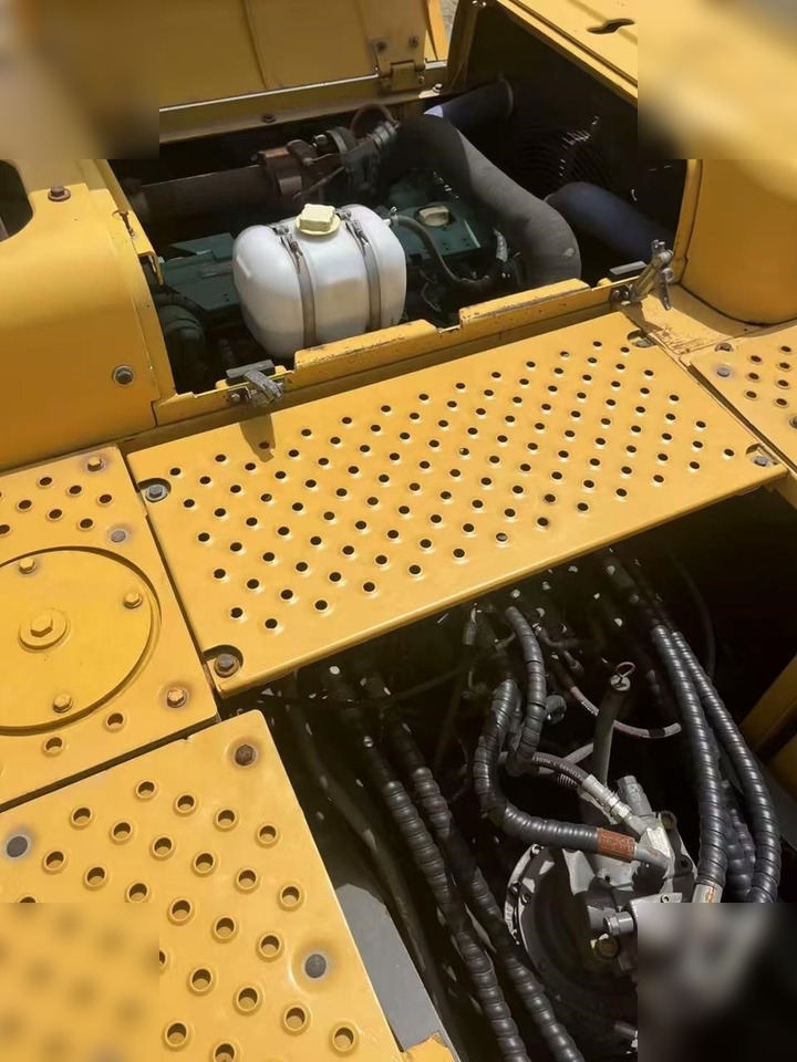 VOLVO EC210 - Ερπυστριοφόρος εκσκαφέας: φωτογραφία 3 VOLVO EC210 - Ερπυστριοφόρος εκσκαφέας: φωτογραφία 3