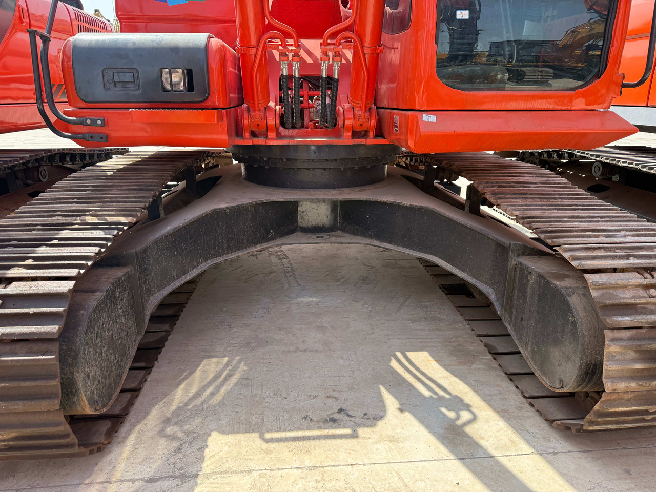 DOOSAN Used Digger Doosan DX225LC-9T Construction Machinery Construction Digger Used Doosan DX225LC-9T Cheap Excavator - Ερπυστριοφόρος εκσκαφέας: φωτογραφία 4 DOOSAN Used Digger Doosan DX225LC-9T Construction Machinery Construction Digger Used Doosan DX225LC-9T Cheap Excavator - Ερπυστριοφόρος εκσκαφέας: φωτογραφία 4