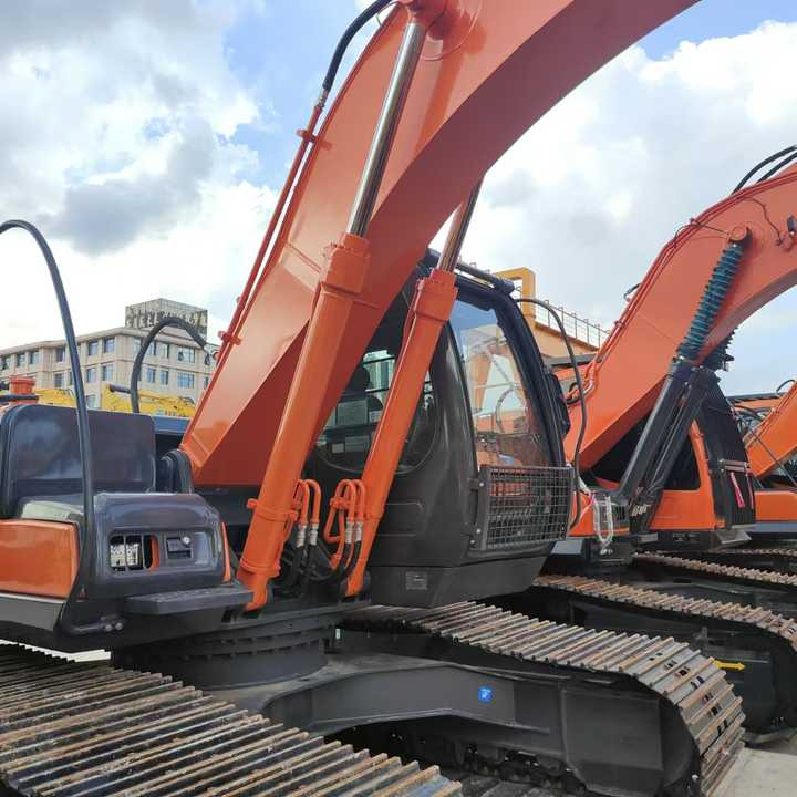 Hitachi Brand Zx210 Crawler Excavator 21tons Digger for Sale Used Hitachi Zx200 210 350 Excavator in Stock on Sale - Εκσκαφέας: φωτογραφία 3 Hitachi Brand Zx210 Crawler Excavator 21tons Digger for Sale Used Hitachi Zx200 210 350 Excavator in Stock on Sale - Εκσκαφέας: φωτογραφία 3