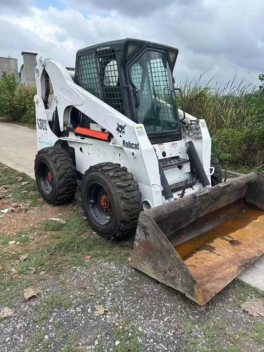 USED BOBCAT S300 Skid-steer Loader with Very Good Performance Is for Sale at a Low Price. S160/s185/s220/330 in Stock - Φορτωτής πλάγιας ολίσθησης: φωτογραφία 2 USED BOBCAT S300 Skid-steer Loader with Very Good Performance Is for Sale at a Low Price. S160/s185/s220/330 in Stock - Φορτωτής πλάγιας ολίσθησης: φωτογραφία 2