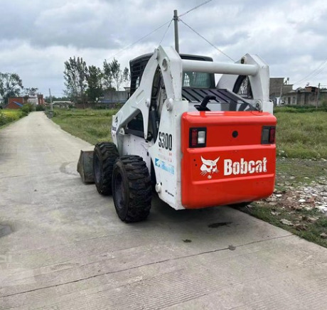 USED BOBCAT S300 Skid-steer Loader with Very Good Performance Is for Sale at a Low Price. S160/s185/s220/330 in Stock - Φορτωτής πλάγιας ολίσθησης: φωτογραφία 4 USED BOBCAT S300 Skid-steer Loader with Very Good Performance Is for Sale at a Low Price. S160/s185/s220/330 in Stock - Φορτωτής πλάγιας ολίσθησης: φωτογραφία 4