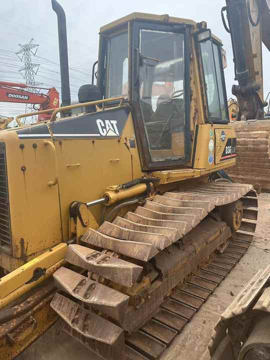 Used Caterpillar CAT D3G Land Road Motor Bulldozer CAT Used Grader Cheap Price for Sale - Μπουλντόζα: φωτογραφία 3 Used Caterpillar CAT D3G Land Road Motor Bulldozer CAT Used Grader Cheap Price for Sale - Μπουλντόζα: φωτογραφία 3