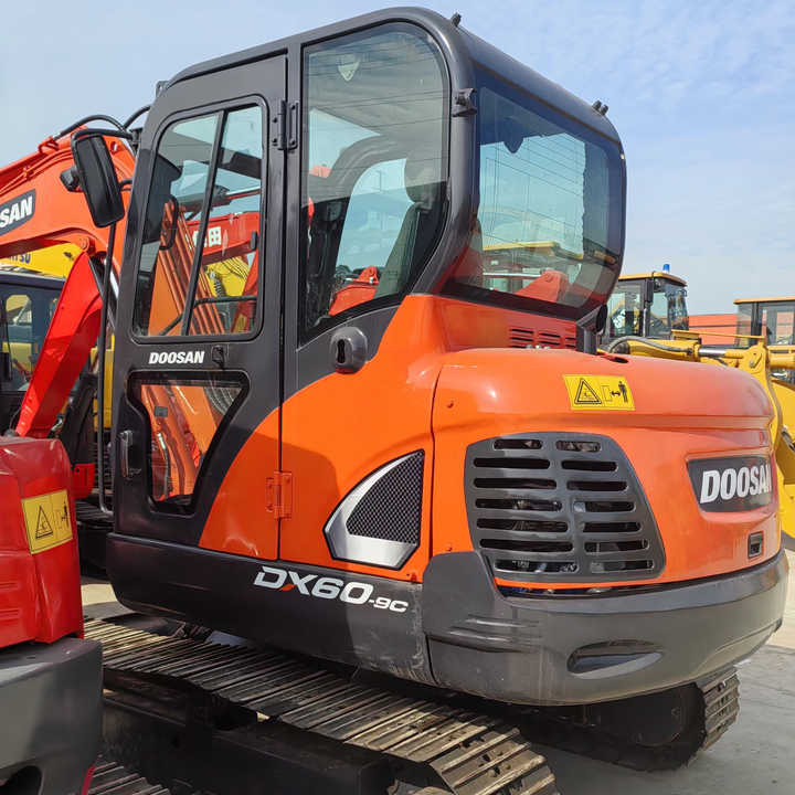 Used Doosan Mini Excavator DoOSAN DX60-9 6tons Small Excavator for Sale High Quality Doosan Dx60 70 75 Mini Excavator on Sale - Μίνι εκσκαφέας: φωτογραφία 1 Used Doosan Mini Excavator DoOSAN DX60-9 6tons Small Excavator for Sale High Quality Doosan Dx60 70 75 Mini Excavator on Sale - Μίνι εκσκαφέας: φωτογραφία 1