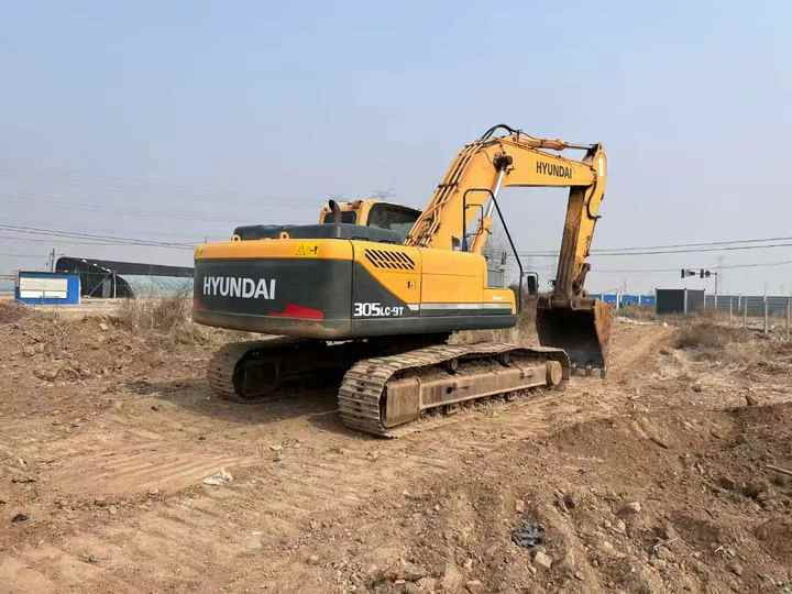 Used HYUNDAI 305LC-9T Crawler Excavator with good performance Hyundai30 tons earthmoving machinery with low price on-sale - Ερπυστριοφόρος εκσκαφέας: φωτογραφία 2 Used HYUNDAI 305LC-9T Crawler Excavator with good performance Hyundai30 tons earthmoving machinery with low price on-sale - Ερπυστριοφόρος εκσκαφέας: φωτογραφία 2