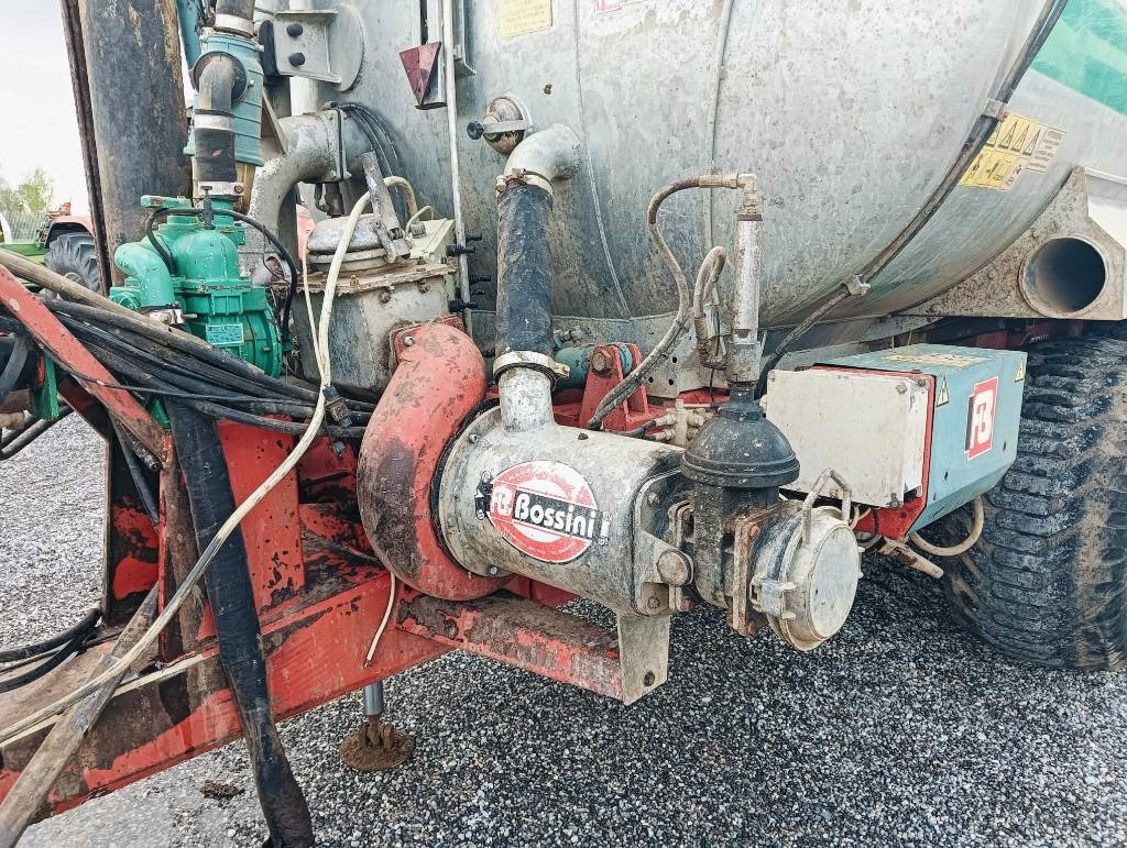 Bossini b200 - Κοπροδιανομέας υγρής κοπριάς: φωτογραφία 3 Bossini b200 - Κοπροδιανομέας υγρής κοπριάς: φωτογραφία 3