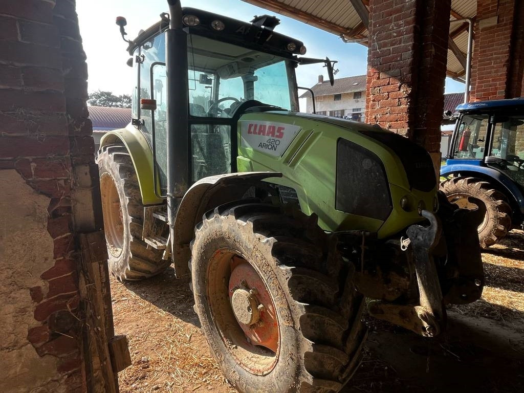 Claas Arion 420 - Τρακτέρ: φωτογραφία 1 Claas Arion 420 - Τρακτέρ: φωτογραφία 1