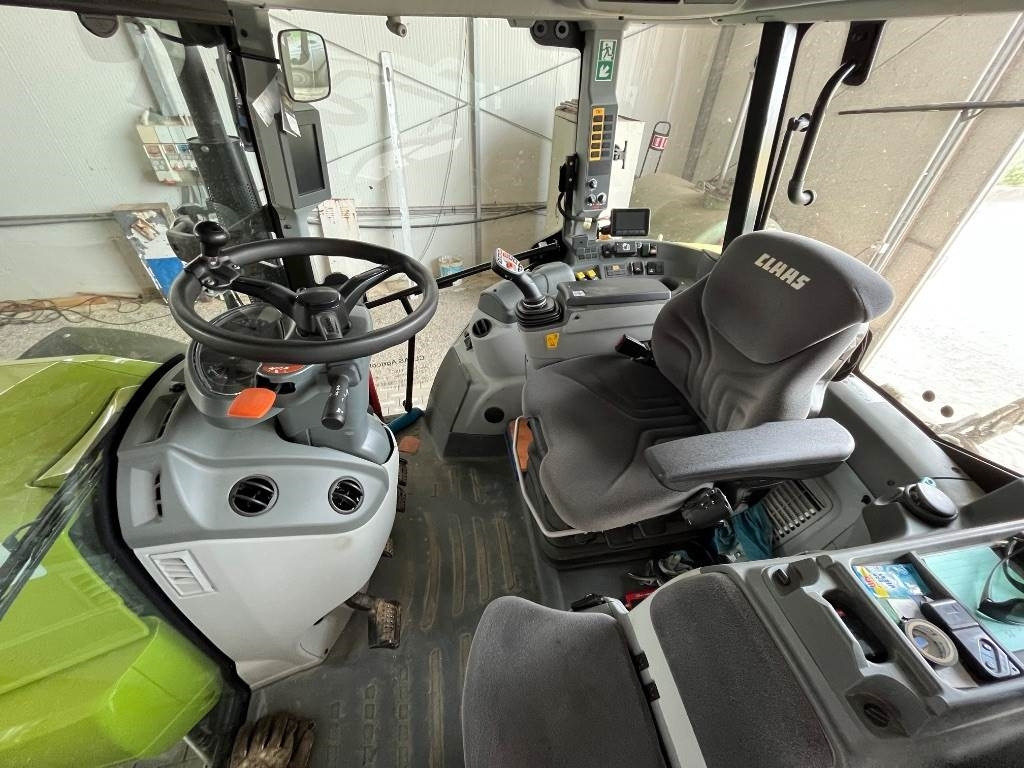 Claas Arion 440 - Τρακτέρ: φωτογραφία 2 Claas Arion 440 - Τρακτέρ: φωτογραφία 2