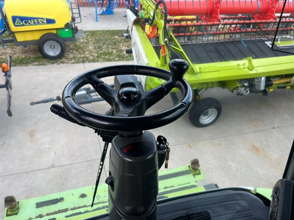Claas Lexion 560 TT - Θεριζοαλωνιστική μηχανή: φωτογραφία 3 Claas Lexion 560 TT - Θεριζοαλωνιστική μηχανή: φωτογραφία 3
