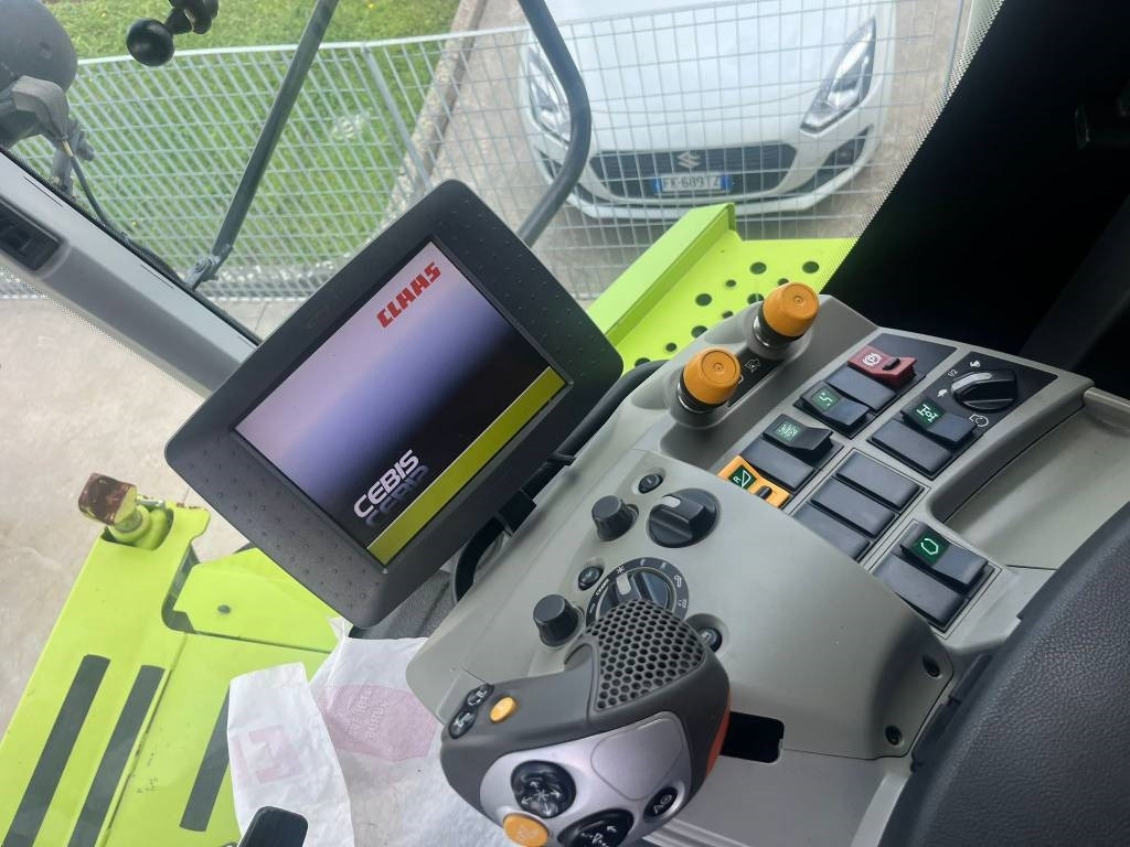 Claas Lexion 760 TT - Θεριζοαλωνιστική μηχανή: φωτογραφία 3 Claas Lexion 760 TT - Θεριζοαλωνιστική μηχανή: φωτογραφία 3