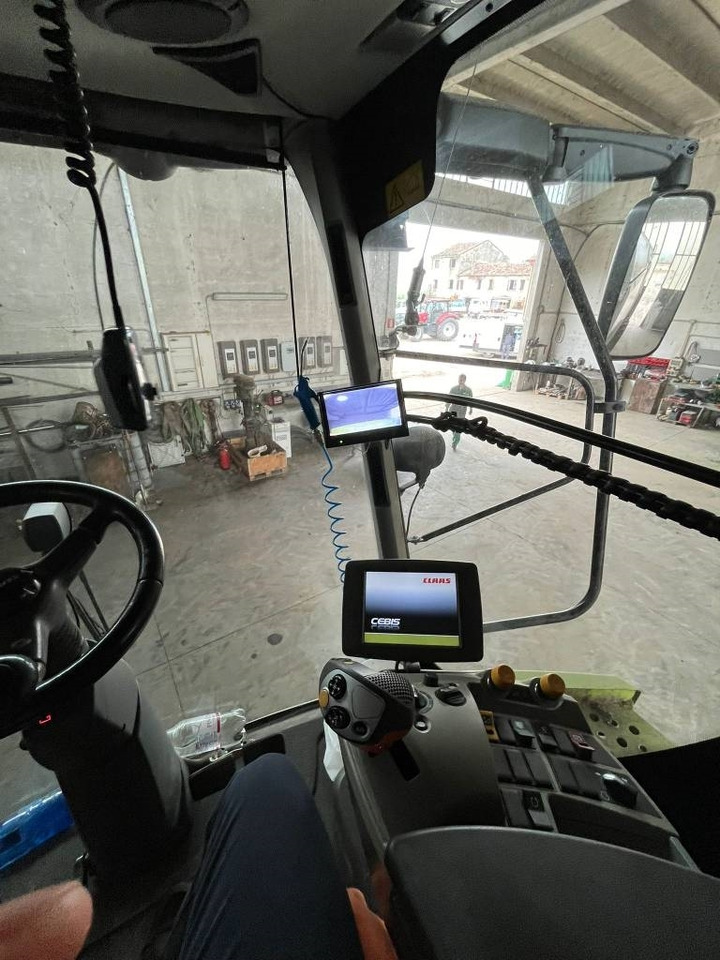 Claas Lexion 760 - Θεριζοαλωνιστική μηχανή: φωτογραφία 2 Claas Lexion 760 - Θεριζοαλωνιστική μηχανή: φωτογραφία 2