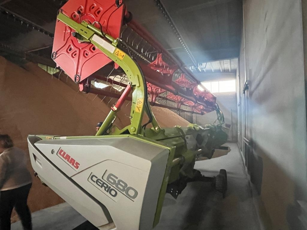 Claas Lexion 7700 TT RISO  - Θεριζοαλωνιστική μηχανή: φωτογραφία 4 Claas Lexion 7700 TT RISO  - Θεριζοαλωνιστική μηχανή: φωτογραφία 4