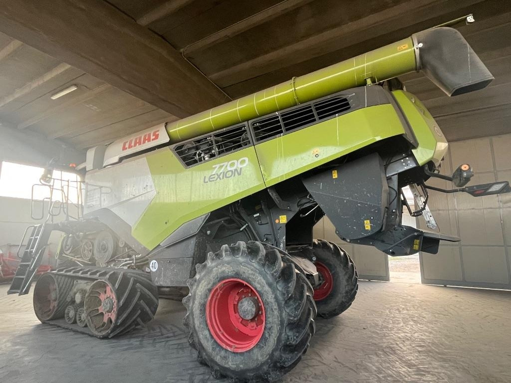 Claas Lexion 7700 TT RISO  - Θεριζοαλωνιστική μηχανή: φωτογραφία 1 Claas Lexion 7700 TT RISO  - Θεριζοαλωνιστική μηχανή: φωτογραφία 1
