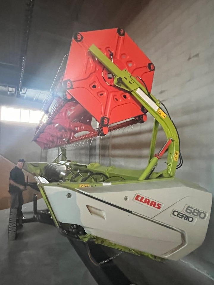 Claas Lexion 7700 TT RISO  - Θεριζοαλωνιστική μηχανή: φωτογραφία 2 Claas Lexion 7700 TT RISO  - Θεριζοαλωνιστική μηχανή: φωτογραφία 2