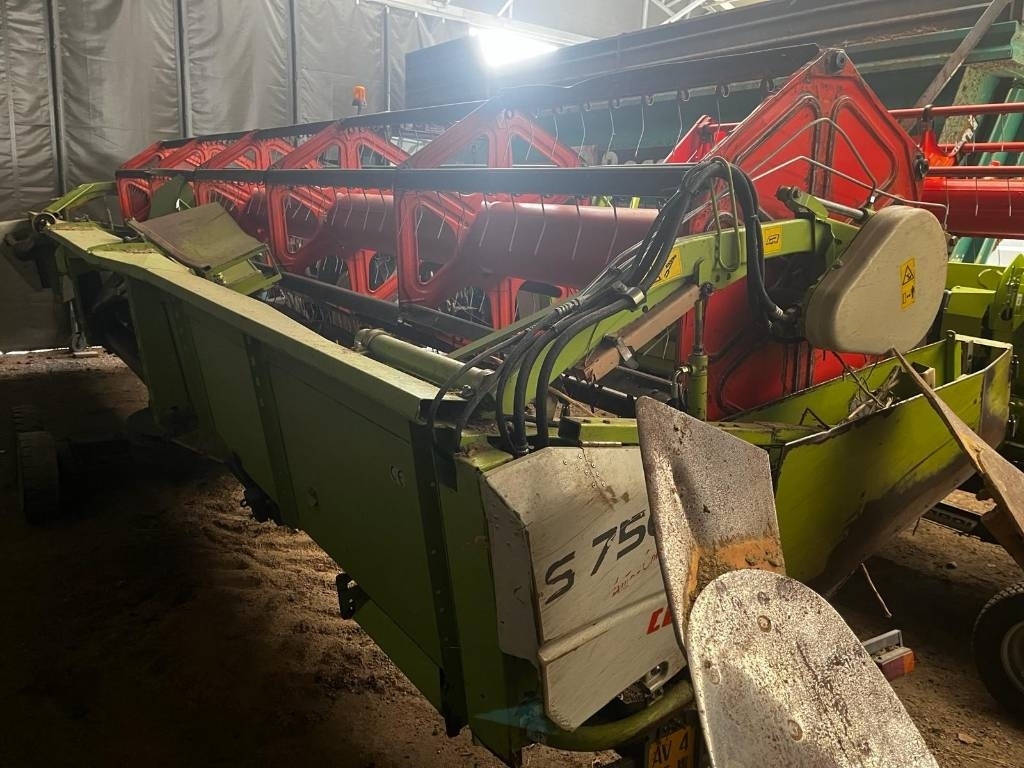 Claas S 750 - Εξαρτηματα - Θεριζοαλωνιστική μηχανή: φωτογραφία 1 Claas S 750 - Εξαρτηματα - Θεριζοαλωνιστική μηχανή: φωτογραφία 1