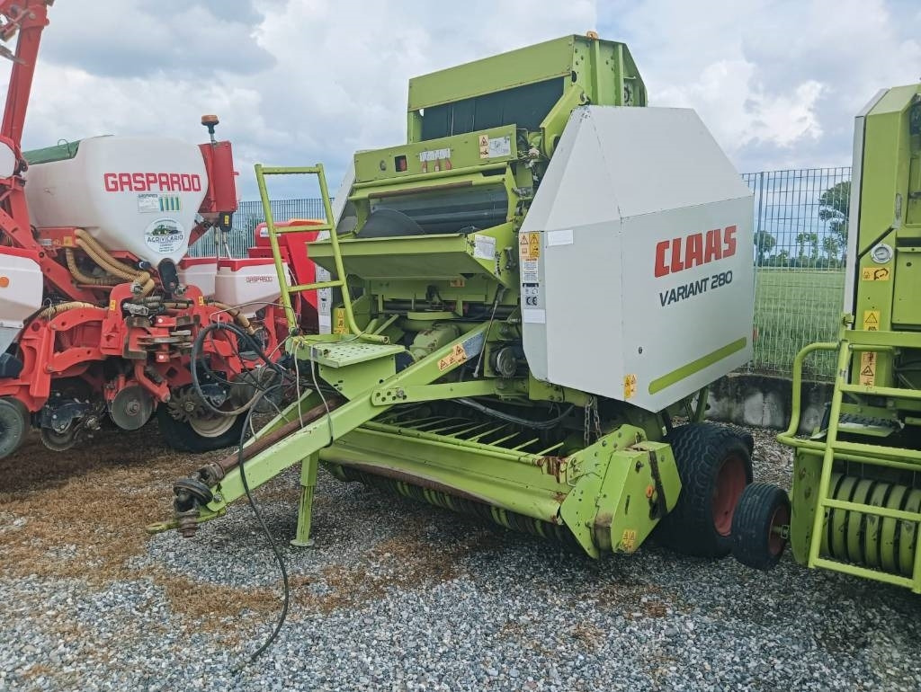 Claas Variant 280 - Χορτοδετική μηχανή στρόγγυλης μπάλας: φωτογραφία 3 Claas Variant 280 - Χορτοδετική μηχανή στρόγγυλης μπάλας: φωτογραφία 3