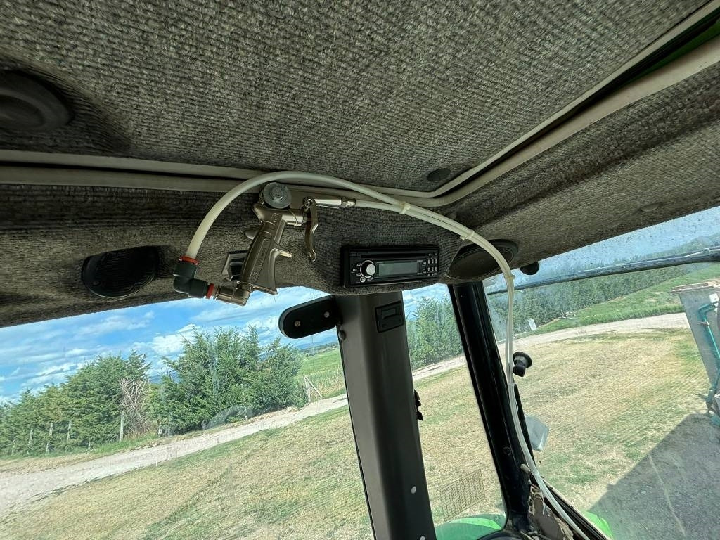 Deutz-fahr AGROTRON 175 - Τρακτέρ: φωτογραφία 4 Deutz-fahr AGROTRON 175 - Τρακτέρ: φωτογραφία 4