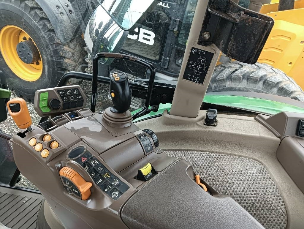 John Deere 5125 R - Τρακτέρ: φωτογραφία 5 John Deere 5125 R - Τρακτέρ: φωτογραφία 5