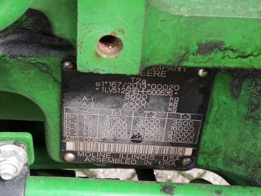 John Deere 5125 R - Τρακτέρ: φωτογραφία 3 John Deere 5125 R - Τρακτέρ: φωτογραφία 3
