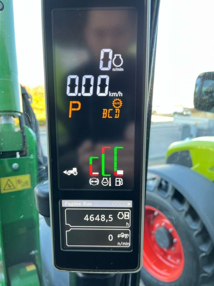 John Deere 5125 R - Τρακτέρ: φωτογραφία 2 John Deere 5125 R - Τρακτέρ: φωτογραφία 2