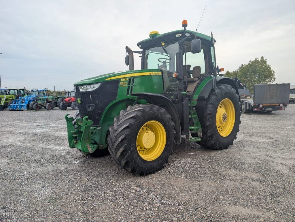 John Deere 7230 R - Τρακτέρ: φωτογραφία 3 John Deere 7230 R - Τρακτέρ: φωτογραφία 3