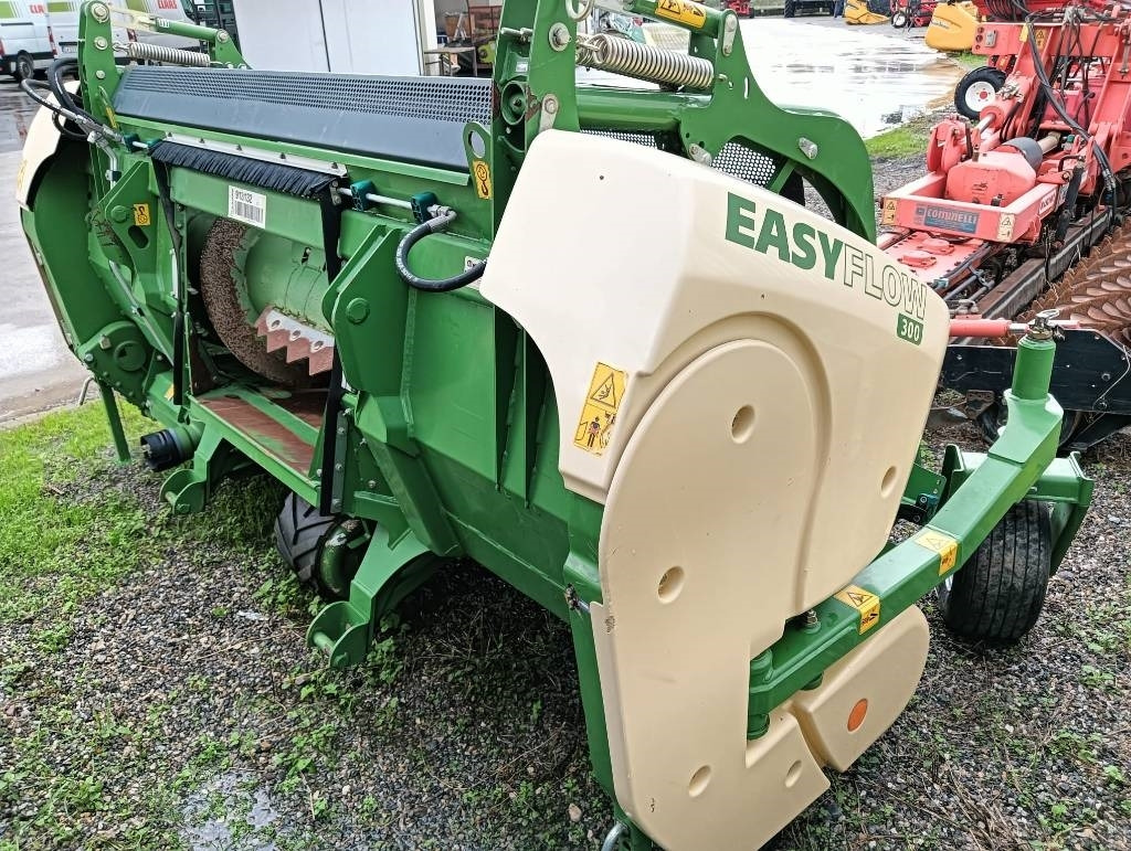 Krone Easy Flow 300 - Ενσιρωτική μηχανή: φωτογραφία 2 Krone Easy Flow 300 - Ενσιρωτική μηχανή: φωτογραφία 2
