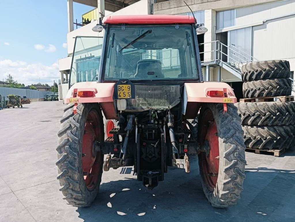 Kubota M 128 X - Τρακτέρ: φωτογραφία 5 Kubota M 128 X - Τρακτέρ: φωτογραφία 5
