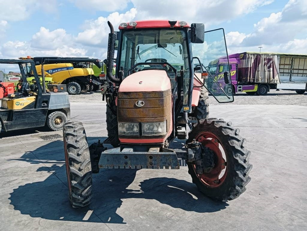 Kubota M 128 X - Τρακτέρ: φωτογραφία 2 Kubota M 128 X - Τρακτέρ: φωτογραφία 2