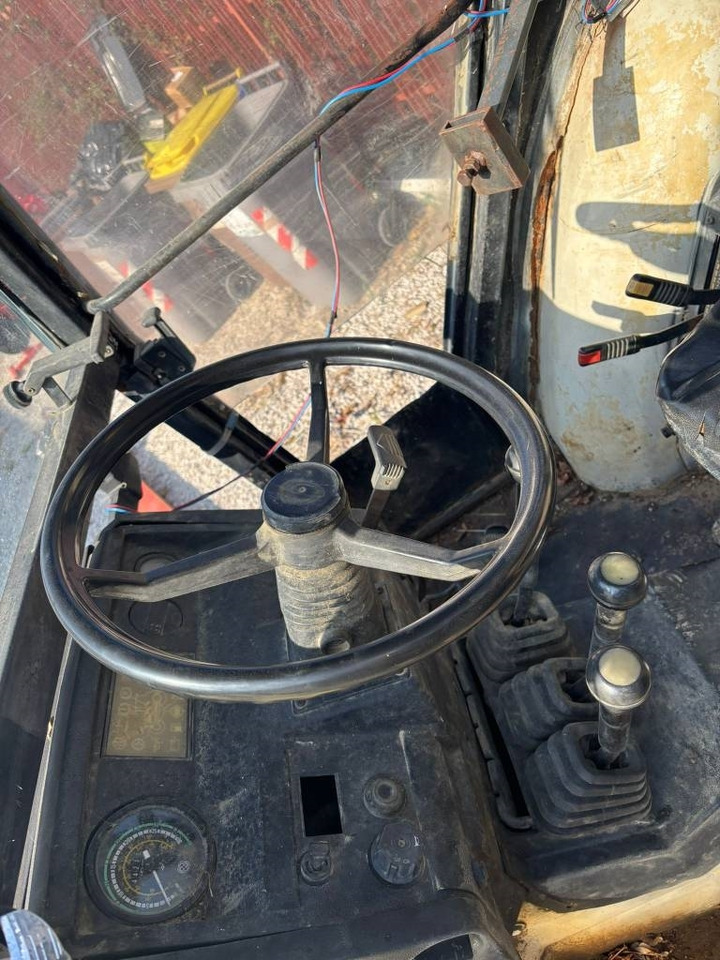 Lamborghini 600 V DT - Τρακτέρ: φωτογραφία 5 Lamborghini 600 V DT - Τρακτέρ: φωτογραφία 5