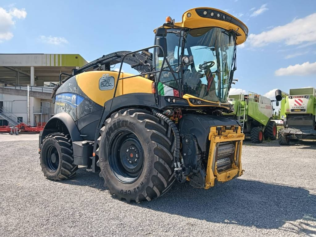 New Holland FR 650  - Ενσιρωτική μηχανή: φωτογραφία 1 New Holland FR 650  - Ενσιρωτική μηχανή: φωτογραφία 1