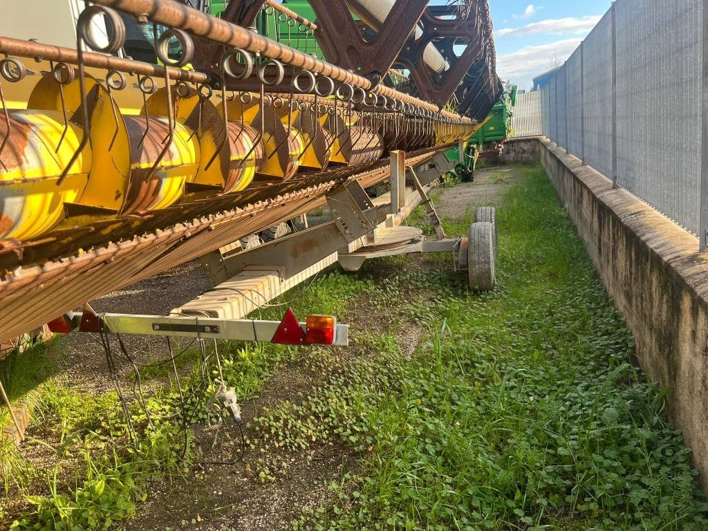 New Holland Tipo 30 - Εξαρτηματα - Θεριζοαλωνιστική μηχανή: φωτογραφία 3 New Holland Tipo 30 - Εξαρτηματα - Θεριζοαλωνιστική μηχανή: φωτογραφία 3