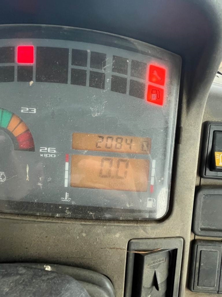 Renault Ares 640 RZ - Τρακτέρ: φωτογραφία 3 Renault Ares 640 RZ - Τρακτέρ: φωτογραφία 3