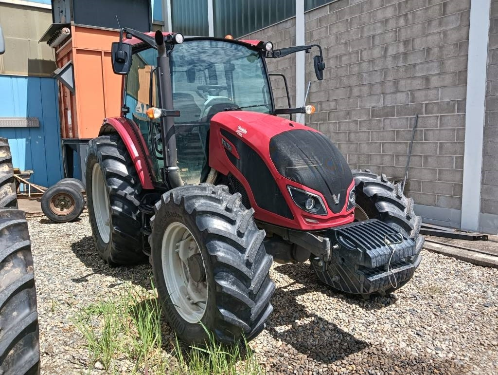 Valtra A 114 - Τρακτέρ: φωτογραφία 1 Valtra A 114 - Τρακτέρ: φωτογραφία 1