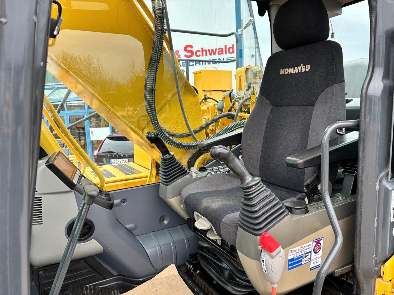 Komatsu HB215LC-3 - Ερπυστριοφόρος εκσκαφέας: φωτογραφία 4 Komatsu HB215LC-3 - Ερπυστριοφόρος εκσκαφέας: φωτογραφία 4