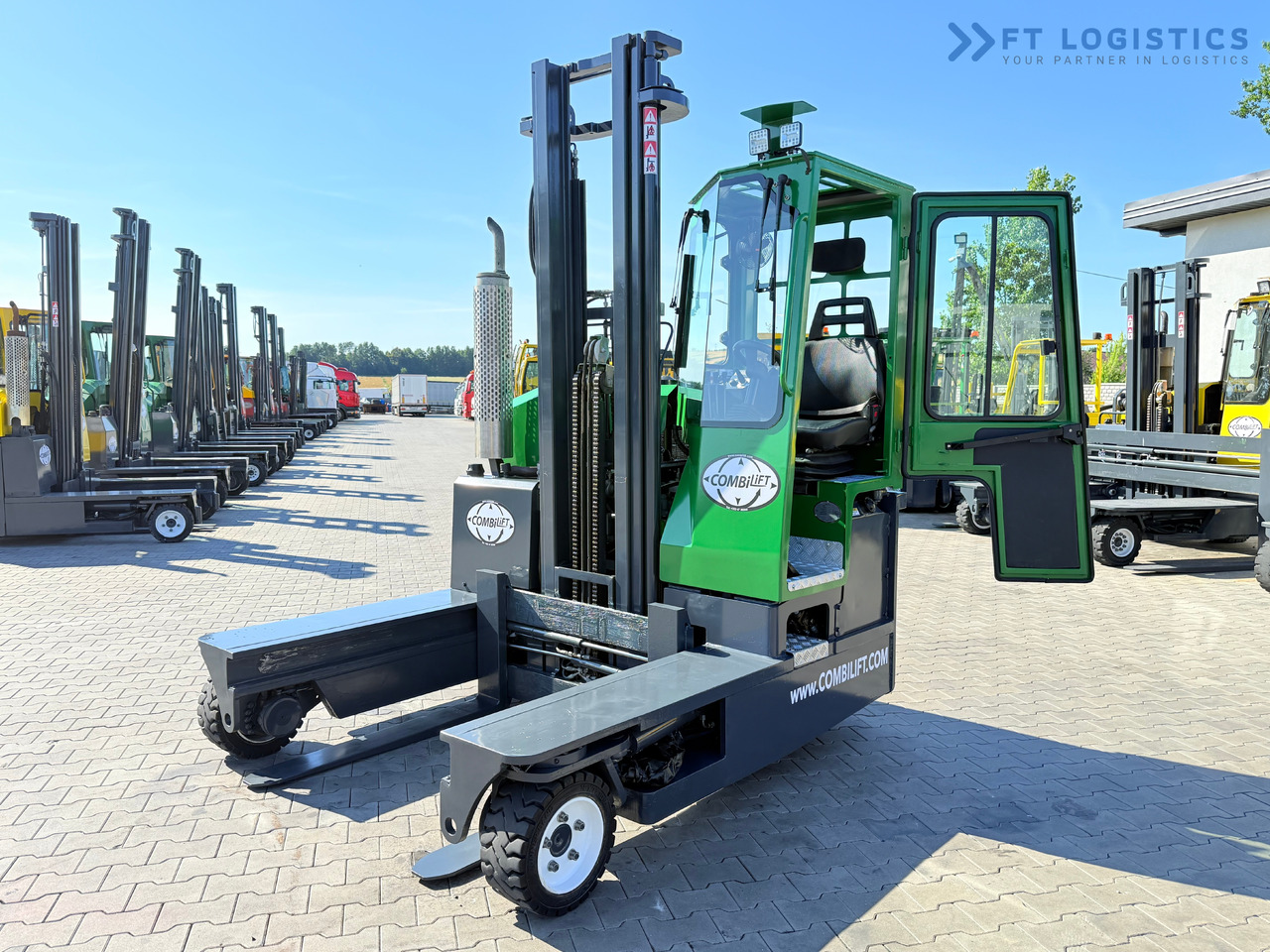 COMBILIFT C3000 / DUPLEX - 4100MM / DIESEL / FREE LIFT / CABIN / LIKE NEW - 4-κίνητα ανυψωτικό στενών δρόμων: φωτογραφία 4 COMBILIFT C3000 / DUPLEX - 4100MM / DIESEL / FREE LIFT / CABIN / LIKE NEW - 4-κίνητα ανυψωτικό στενών δρόμων: φωτογραφία 4