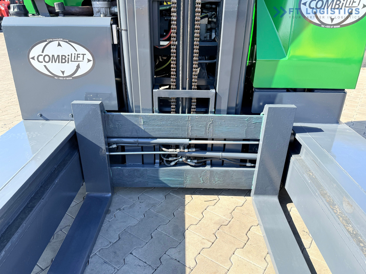 COMBILIFT C3000 / DUPLEX - 4100MM / DIESEL / FREE LIFT / CABIN / LIKE NEW - 4-κίνητα ανυψωτικό στενών δρόμων: φωτογραφία 3 COMBILIFT C3000 / DUPLEX - 4100MM / DIESEL / FREE LIFT / CABIN / LIKE NEW - 4-κίνητα ανυψωτικό στενών δρόμων: φωτογραφία 3