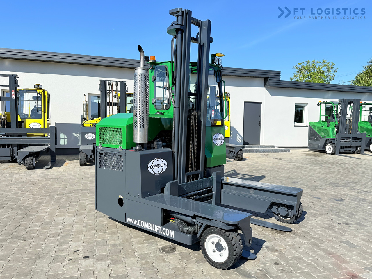 COMBILIFT C3000 / DUPLEX - 4100MM / DIESEL / FREE LIFT / CABIN / LIKE NEW - 4-κίνητα ανυψωτικό στενών δρόμων: φωτογραφία 1 COMBILIFT C3000 / DUPLEX - 4100MM / DIESEL / FREE LIFT / CABIN / LIKE NEW - 4-κίνητα ανυψωτικό στενών δρόμων: φωτογραφία 1