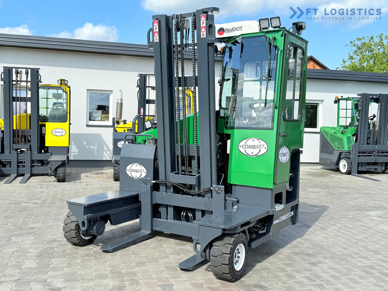 COMBILIFT C3500 / DUPLEX 4100MM / GAS / EXTENDABLE FORKS / CABIN / HEATING + AIR CONDITIONING / LIKE NEW - 4-κίνητα ανυψωτικό στενών δρόμων: φωτογραφία 2 COMBILIFT C3500 / DUPLEX 4100MM / GAS / EXTENDABLE FORKS / CABIN / HEATING + AIR CONDITIONING / LIKE NEW - 4-κίνητα ανυψωτικό στενών δρόμων: φωτογραφία 2
