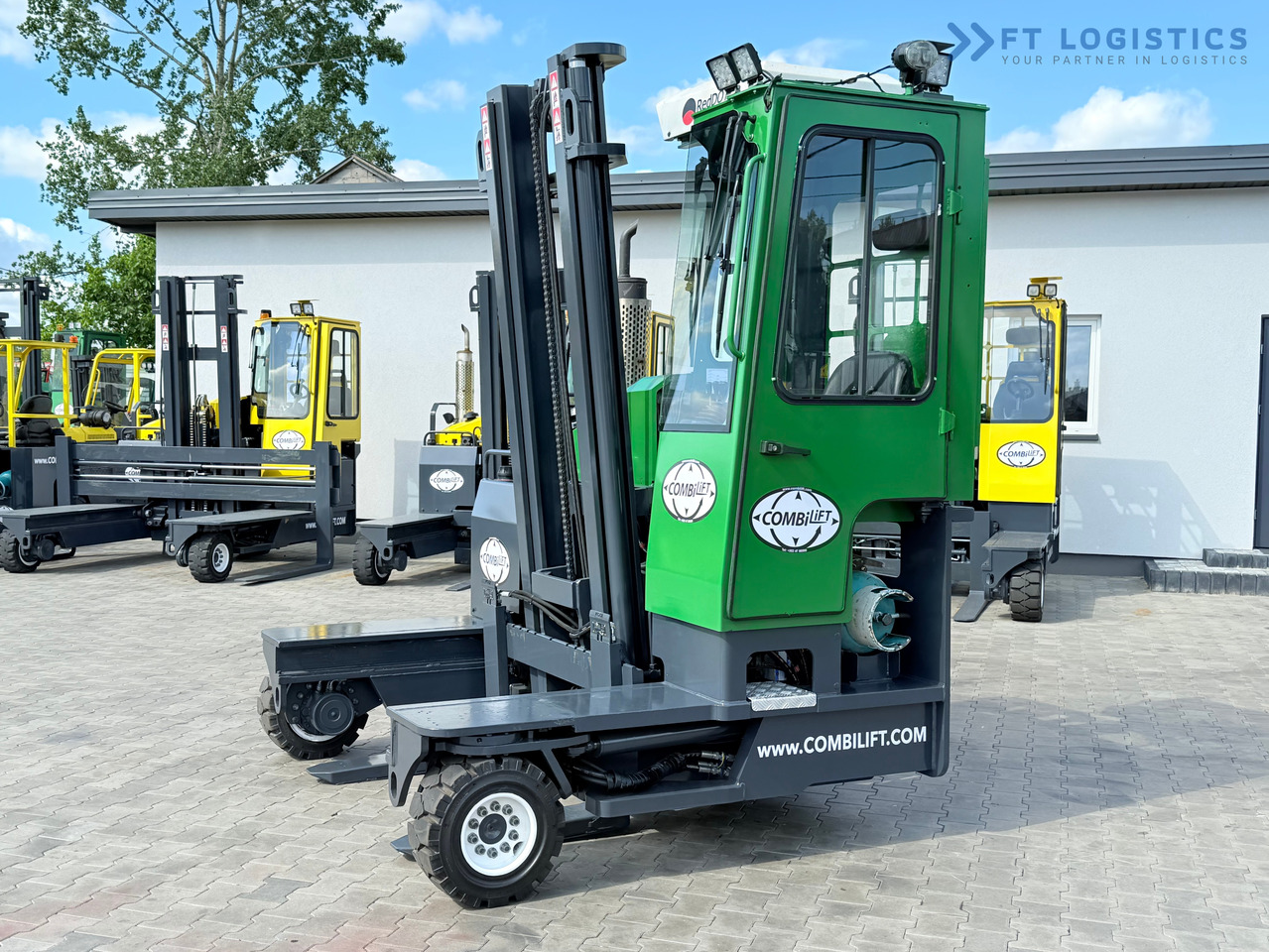 COMBILIFT C3500 / DUPLEX 4100MM / GAS / EXTENDABLE FORKS / CABIN / HEATING + AIR CONDITIONING / LIKE NEW - 4-κίνητα ανυψωτικό στενών δρόμων: φωτογραφία 3 COMBILIFT C3500 / DUPLEX 4100MM / GAS / EXTENDABLE FORKS / CABIN / HEATING + AIR CONDITIONING / LIKE NEW - 4-κίνητα ανυψωτικό στενών δρόμων: φωτογραφία 3