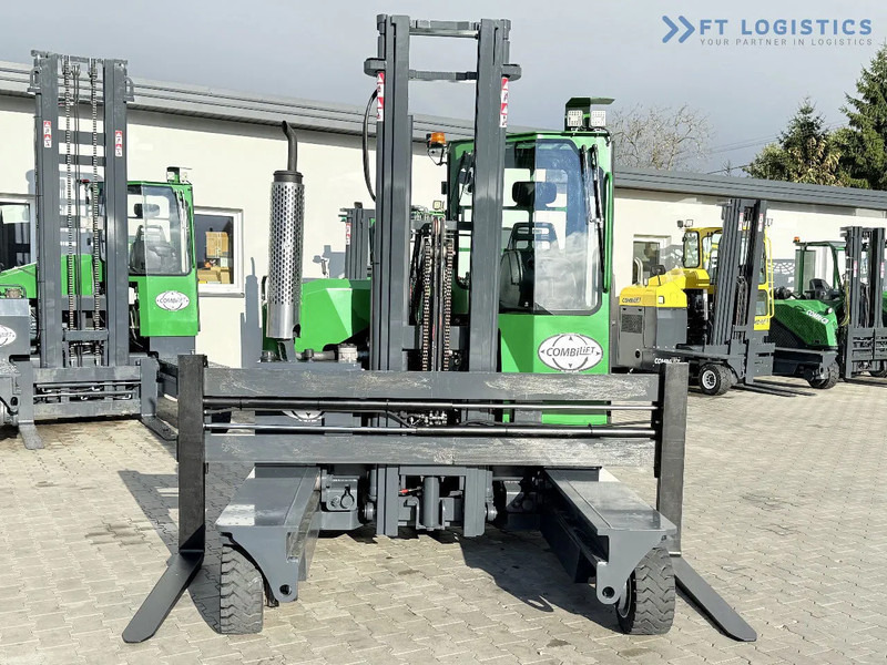 Combilift C3000 / DIESEL / DUPLEX 4200MM / FREE LIFT / WIDE FORK POSITIONER / FULL CABIN / EXCELLENT CONDITION / Wide range of four-way an - 4-κίνητα ανυψωτικό στενών δρόμων: φωτογραφία 4 Combilift C3000 / DIESEL / DUPLEX 4200MM / FREE LIFT / WIDE FORK POSITIONER / FULL CABIN / EXCELLENT CONDITION / Wide range of four-way an - 4-κίνητα ανυψωτικό στενών δρόμων: φωτογραφία 4