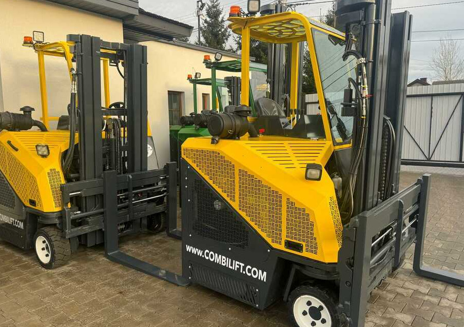 Combilift C3000CB -DIESEL- Only 6117 hours - 4-κίνητα ανυψωτικό στενών δρόμων: φωτογραφία 3 Combilift C3000CB -DIESEL- Only 6117 hours - 4-κίνητα ανυψωτικό στενών δρόμων: φωτογραφία 3